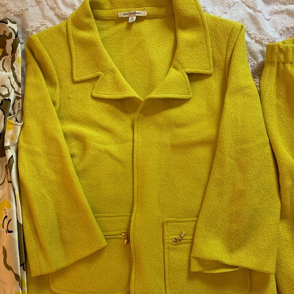 Beautiful Vintage St. John's Suit Set - Picture 4 of 7